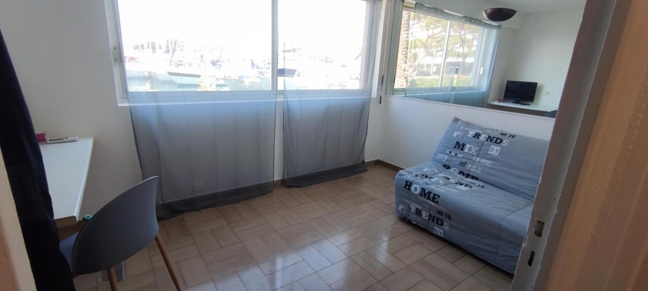 Studio Meuble Marina Villeneuve-Loubet 06 Luaran gambar